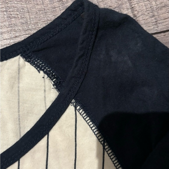 Yankees Half Sleeve Shirt - Picture 4 of 8